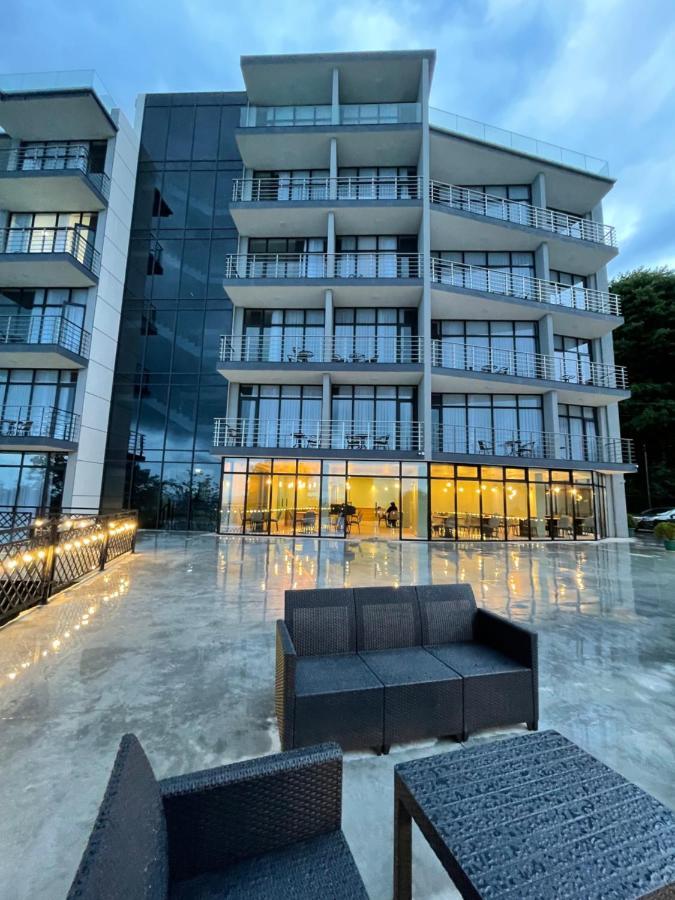 Hotel Biota クヴァリアティ エクステリア 写真